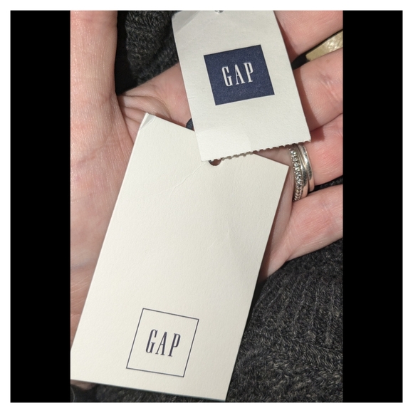 Gap médium fisherman sweater NWT - Picture 3 of 5